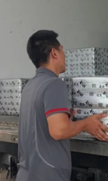 今年首批！文成700公斤杨梅抢“鲜”出海！