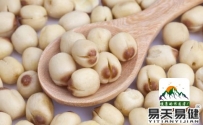 夏季可以吃点莲子 能够帮助我们清心除热易天易健