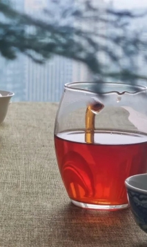 喝茶三个阶段：解渴、知味、怡情